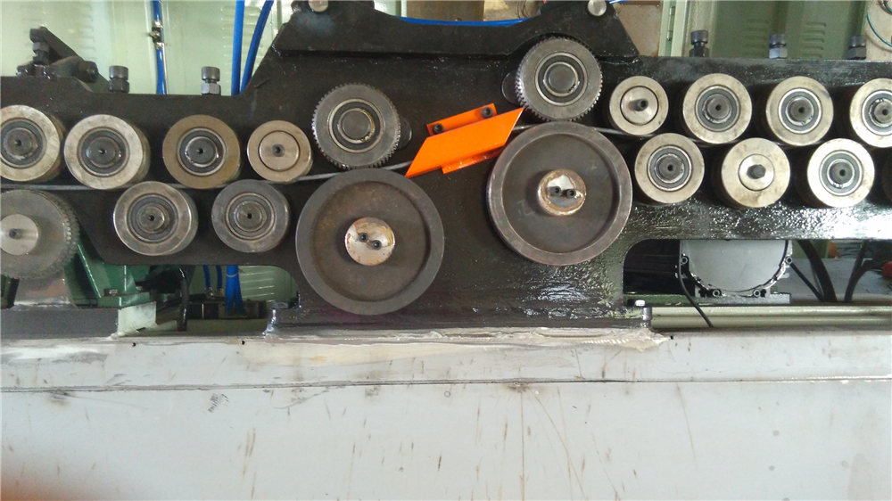 Automated stirrup machine bending